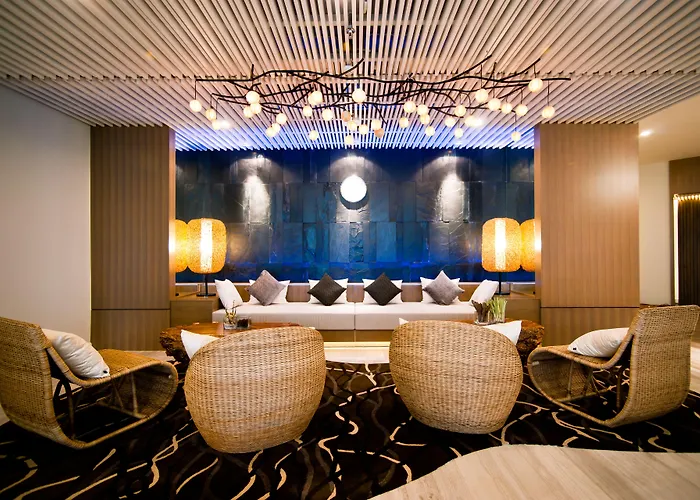 Khách sạn Novotel Bay