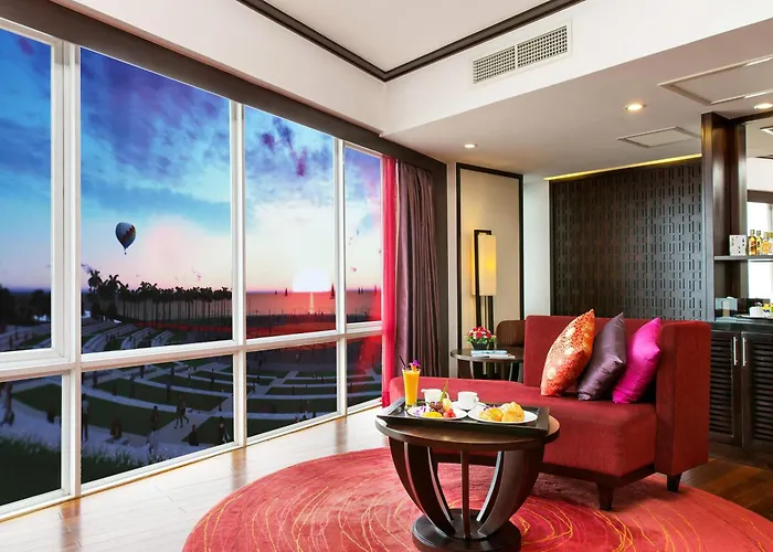 Novotel Bay Khách sạn