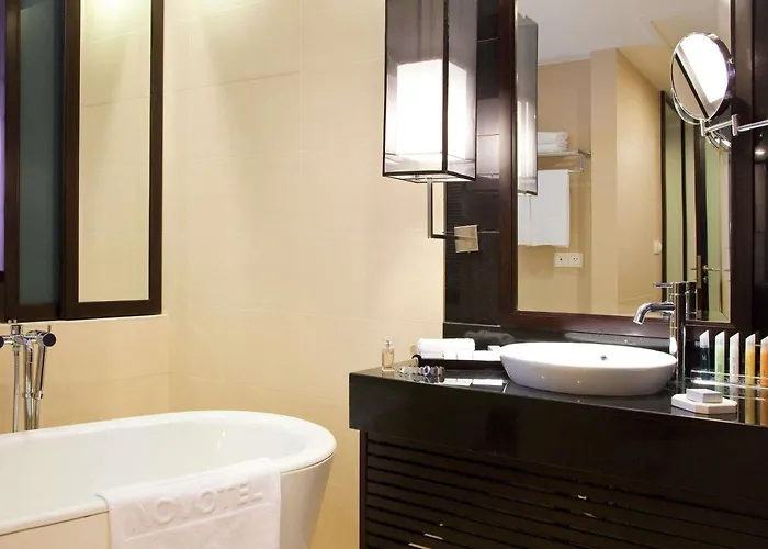 Novotel Bay Khách sạn