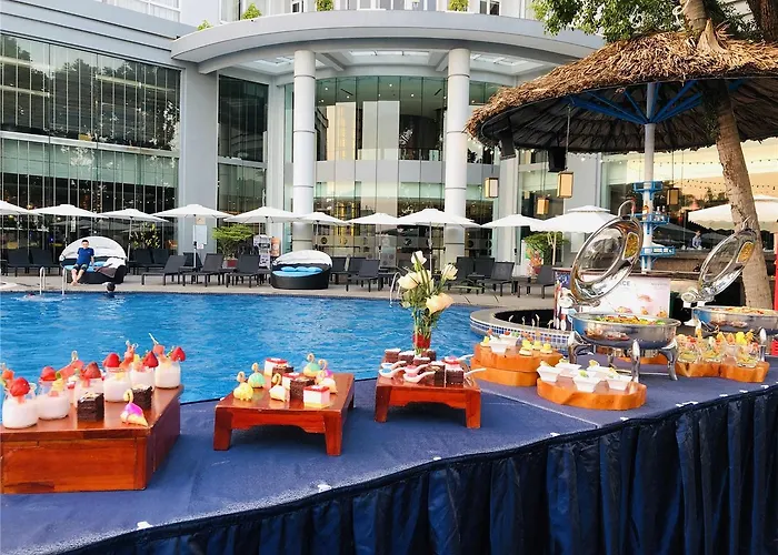 Novotel Bay Khách sạn 5*