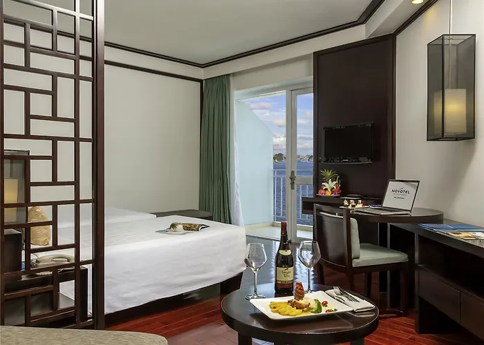 Novotel Bay Khách sạn 5*