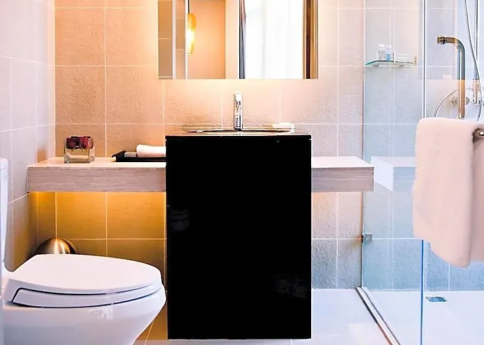 Khách sạn Novotel Bay 5*