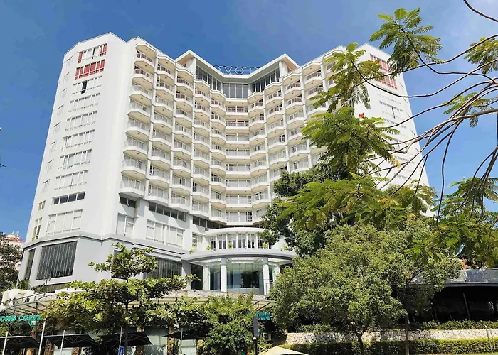 Khách sạn Novotel Bay 5*