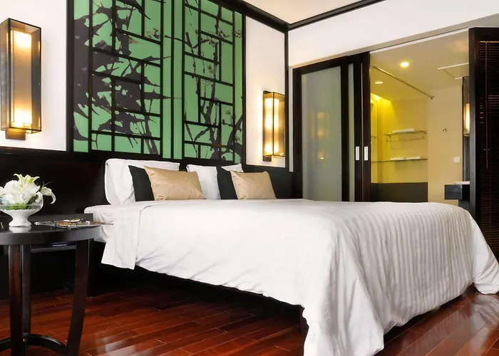 Novotel Bay Hotel Ha Long