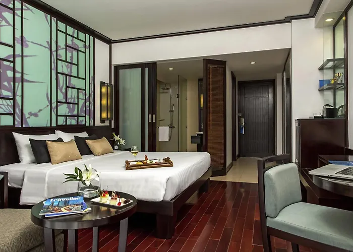 Novotel Bay Hotel